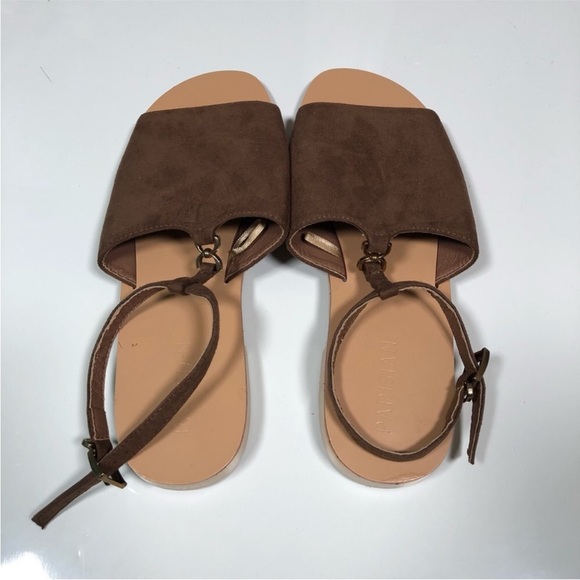 PARISIAN Sandals Pansy Band Cut Out Flat Slide Size 7 - Picture 2 of 6